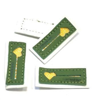 картинка Нашивка под кожу Сердечко Racksr 4,5*2см зеленый от магазина Ютекс